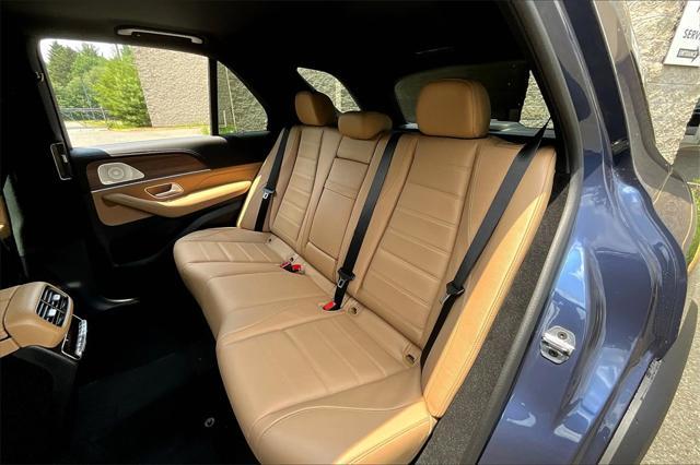 new 2025 Mercedes-Benz GLE 450 car, priced at $86,190
