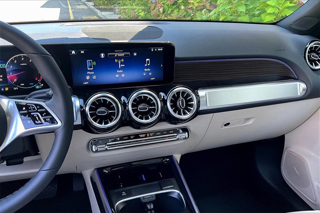 new 2026 Mercedes-Benz GLB 250 car, priced at $52,980
