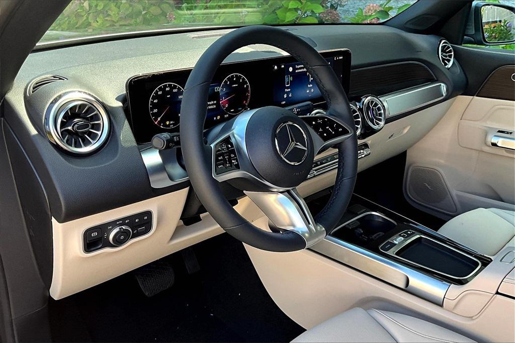 new 2026 Mercedes-Benz GLB 250 car, priced at $52,980
