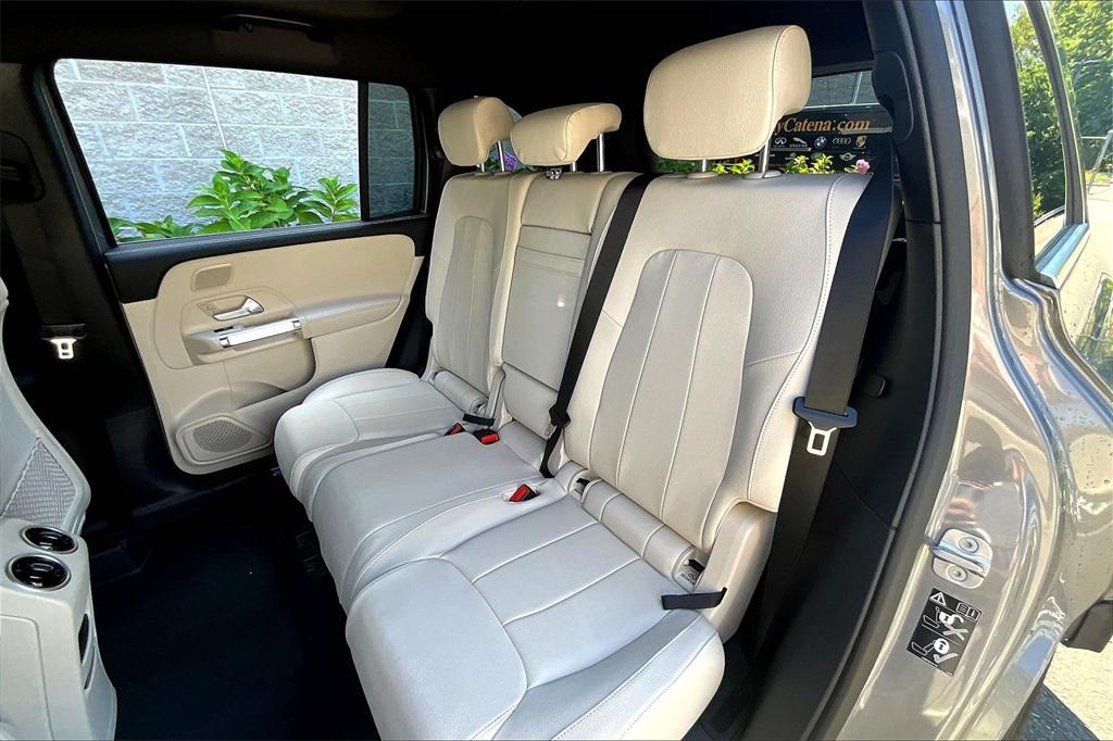 new 2026 Mercedes-Benz GLB 250 car, priced at $52,980