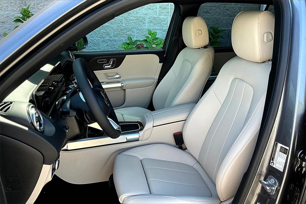 new 2026 Mercedes-Benz GLB 250 car, priced at $52,980
