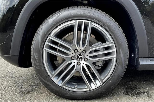 new 2025 Mercedes-Benz GLS 450 car, priced at $91,875