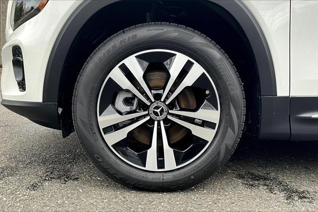 new 2025 Mercedes-Benz GLB 250 car, priced at $46,550