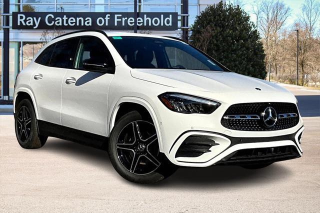 new 2025 Mercedes-Benz GLA 250 car, priced at $51,825