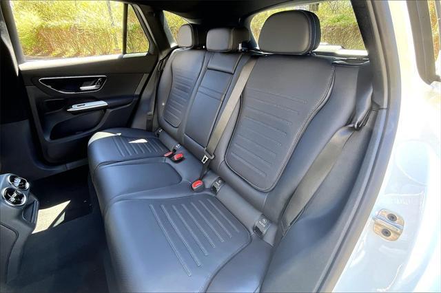new 2025 Mercedes-Benz GLC 300 car, priced at $56,550