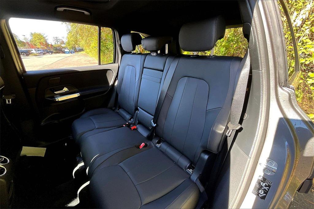 new 2026 Mercedes-Benz GLB 250 car, priced at $53,295