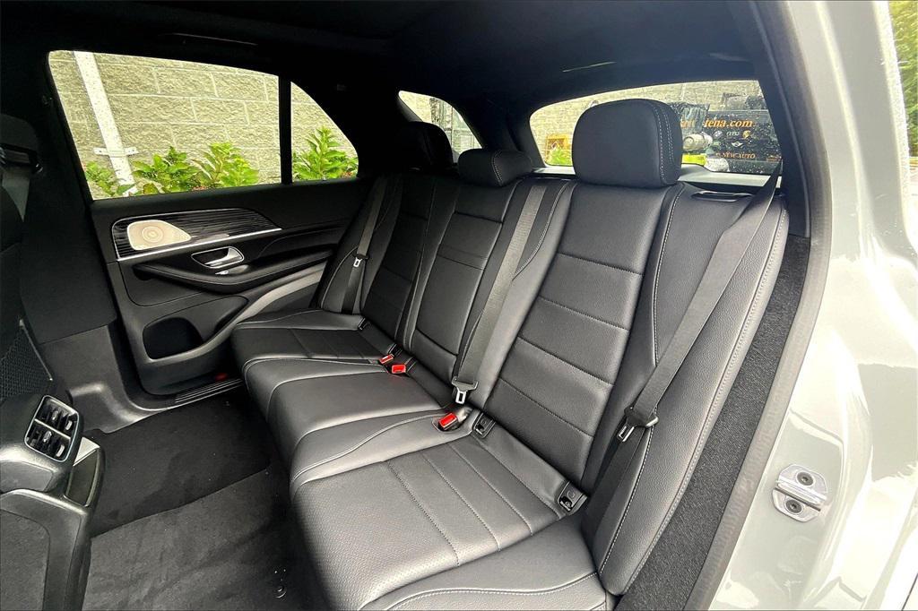 new 2026 Mercedes-Benz GLE 450 car, priced at $82,805