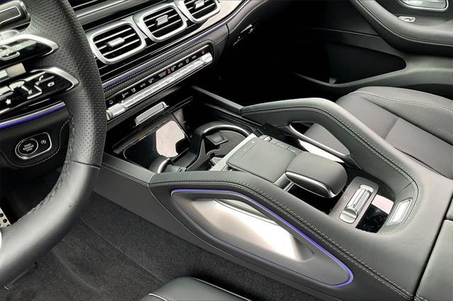 new 2025 Mercedes-Benz GLS 580 car, priced at $122,805