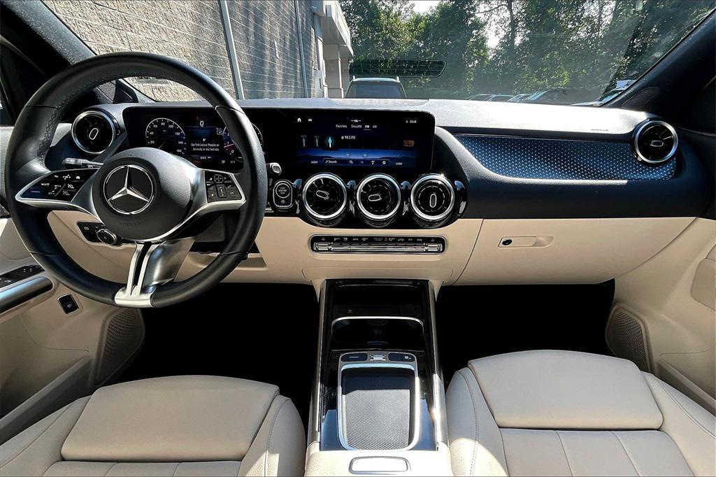 used 2025 Mercedes-Benz GLA 250 car, priced at $40,999