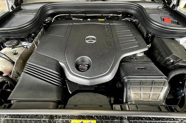 new 2025 Mercedes-Benz GLS 450 car, priced at $96,525