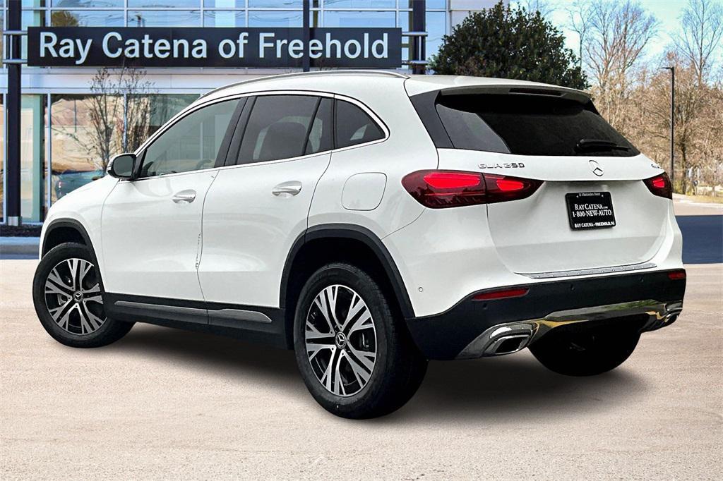 new 2026 Mercedes-Benz GLA 250 car, priced at $47,785