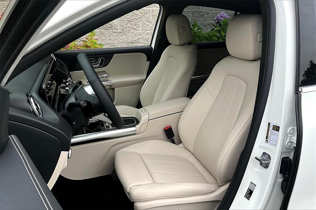 new 2026 Mercedes-Benz GLA 250 car, priced at $47,785