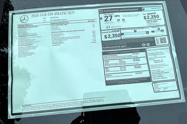new 2025 Mercedes-Benz GLB 250 car, priced at $51,095