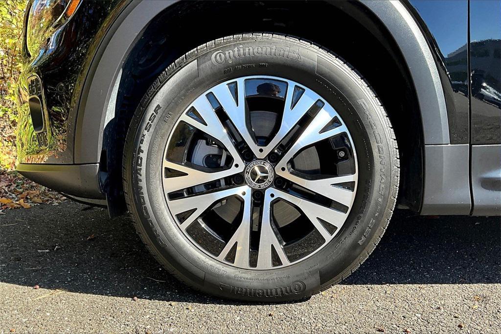 used 2025 Mercedes-Benz GLB 250 car, priced at $46,999