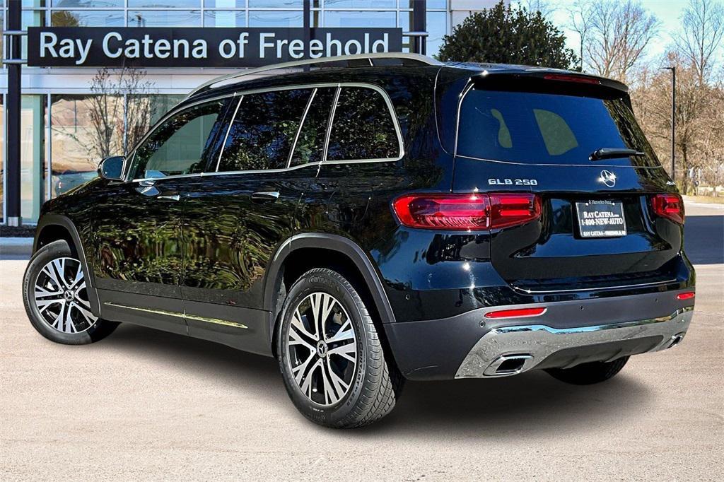 used 2025 Mercedes-Benz GLB 250 car, priced at $46,999