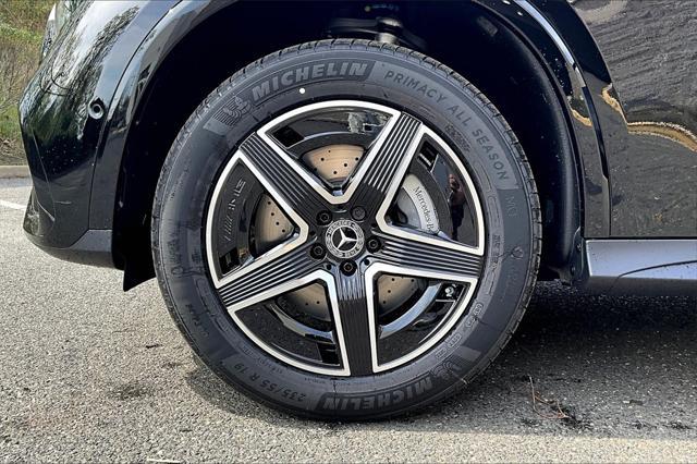 new 2025 Mercedes-Benz GLC 300 car, priced at $60,815