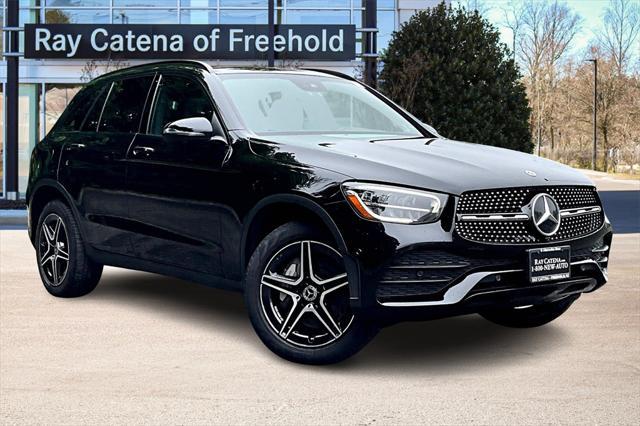used 2022 Mercedes-Benz GLC 300 car, priced at $37,900