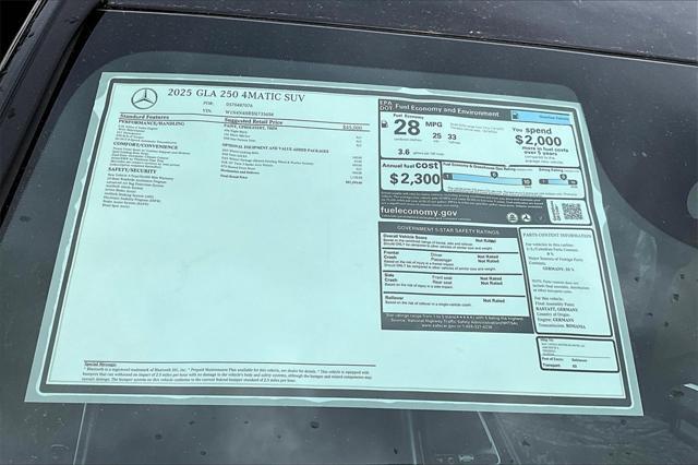 new 2025 Mercedes-Benz GLA 250 car, priced at $47,295