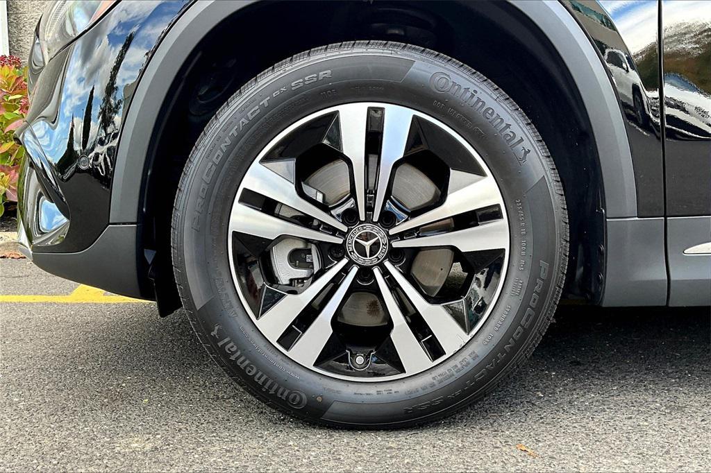 used 2025 Mercedes-Benz GLA 250 car, priced at $43,895