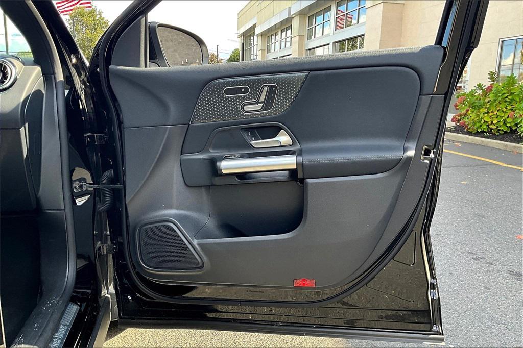 used 2025 Mercedes-Benz GLA 250 car, priced at $43,895