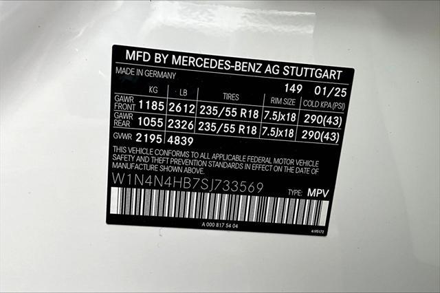 new 2025 Mercedes-Benz GLA 250 car, priced at $47,295