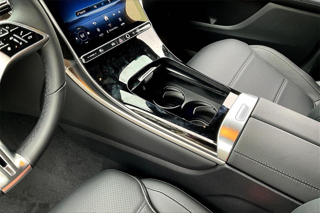 new 2025 Mercedes-Benz GLC 300 car, priced at $53,035