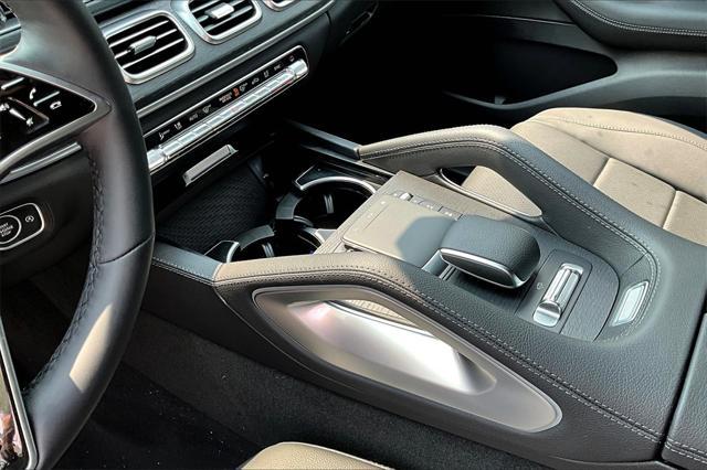 new 2025 Mercedes-Benz GLS 450 car, priced at $91,945
