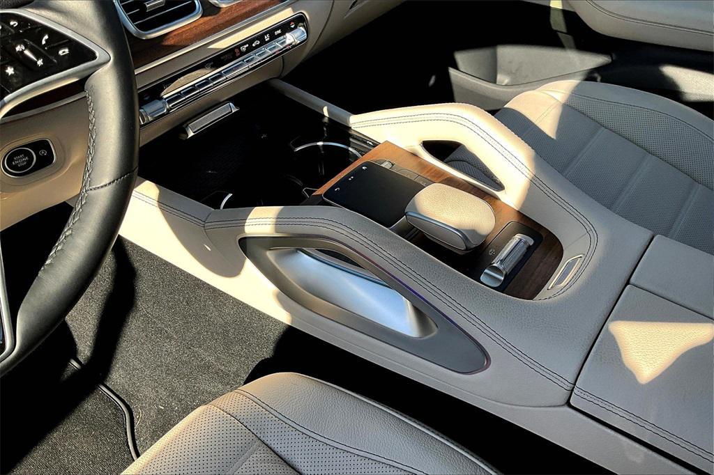 new 2025 Mercedes-Benz GLE 580 car, priced at $99,030