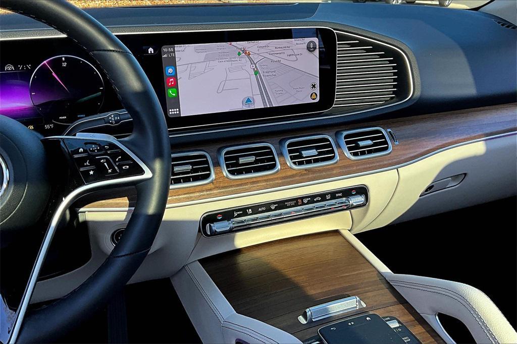 new 2025 Mercedes-Benz GLE 580 car, priced at $99,030