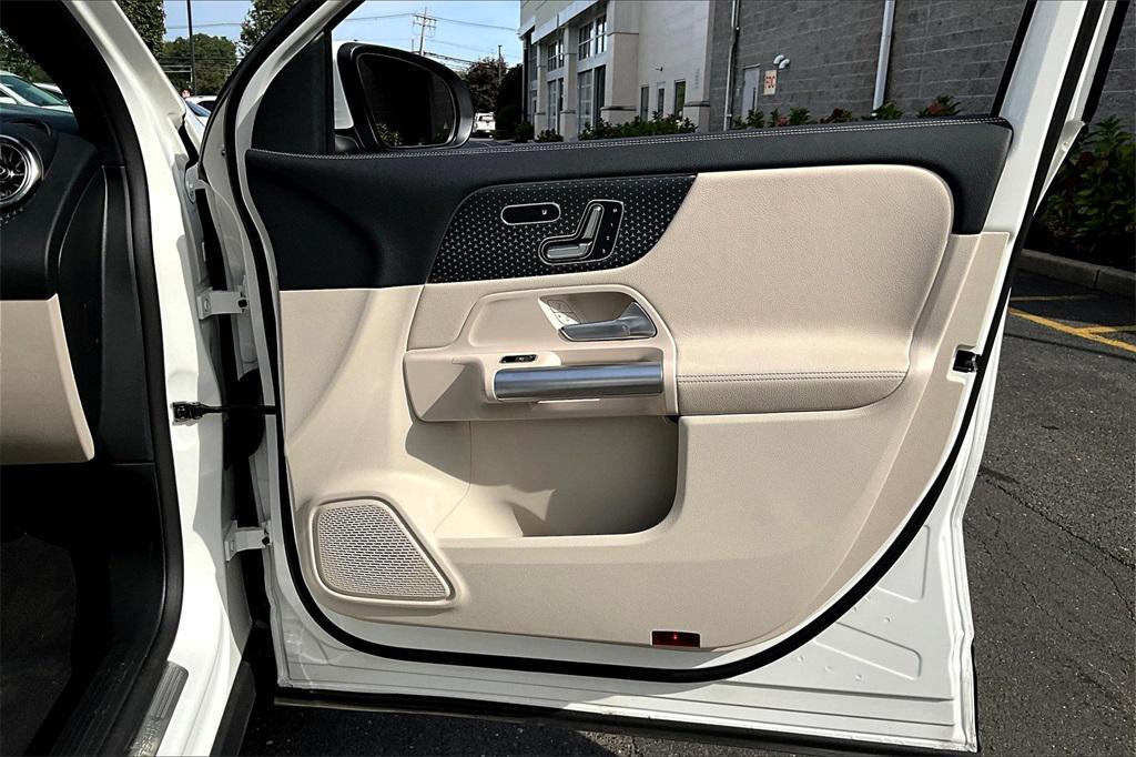 used 2025 Mercedes-Benz GLA 250 car, priced at $43,777