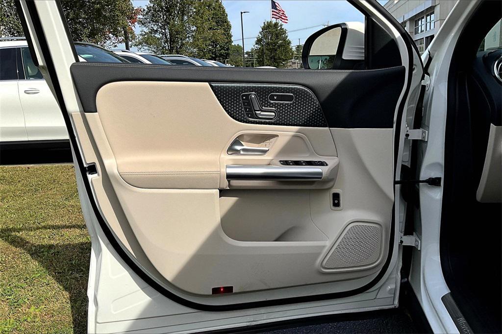 used 2025 Mercedes-Benz GLA 250 car, priced at $43,777