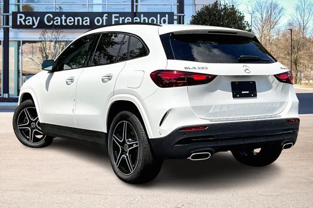 new 2025 Mercedes-Benz GLA 250 car, priced at $50,950