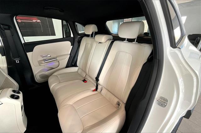 new 2025 Mercedes-Benz GLA 250 car, priced at $47,295