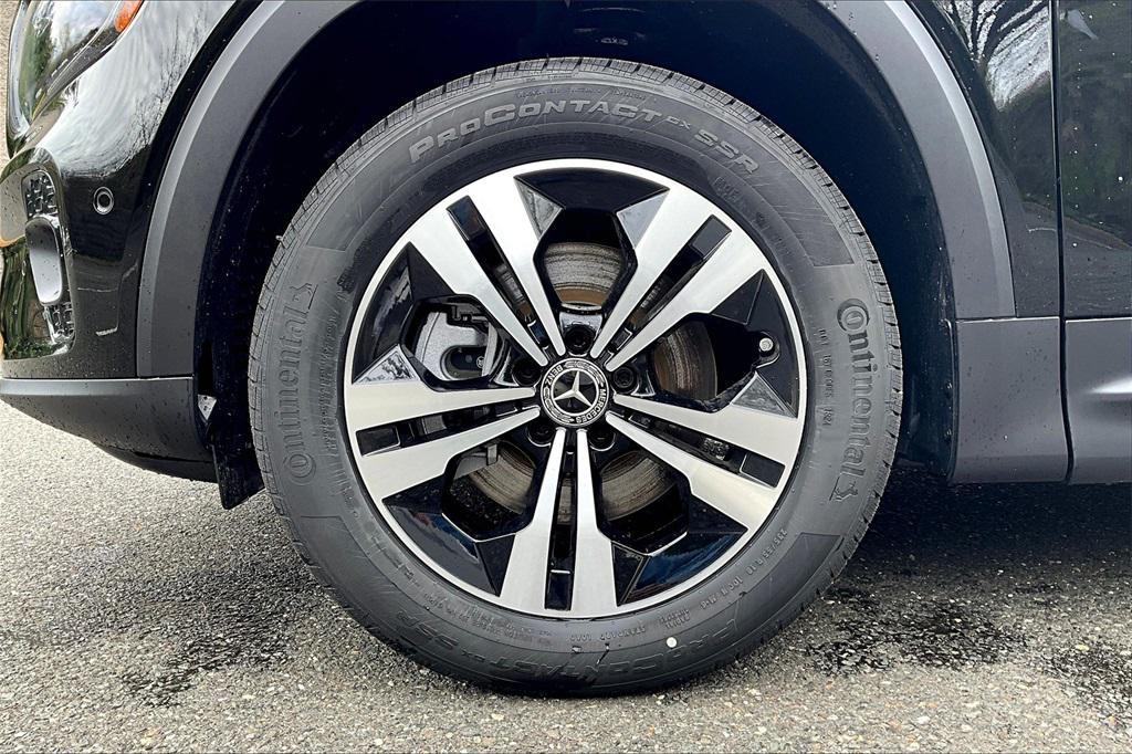 new 2025 Mercedes-Benz GLB 250 car, priced at $49,595