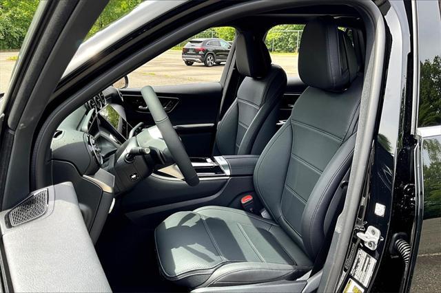 new 2025 Mercedes-Benz GLC 300 car, priced at $54,185