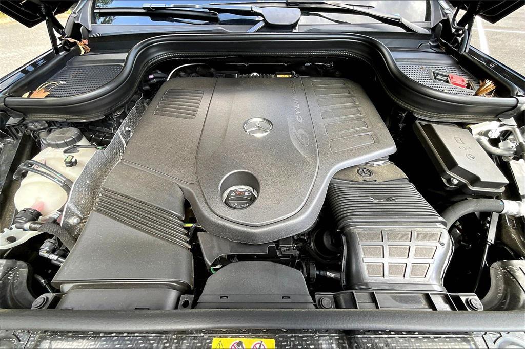 used 2025 Mercedes-Benz GLE 450 car, priced at $66,999