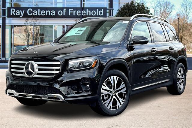 new 2025 Mercedes-Benz GLB 250 car, priced at $51,095