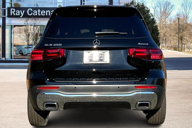 new 2025 Mercedes-Benz GLB 250 car, priced at $51,095