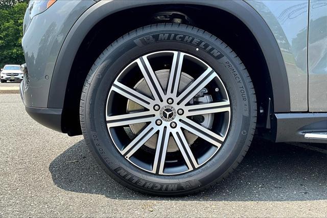 new 2025 Mercedes-Benz GLE 450 car, priced at $79,345