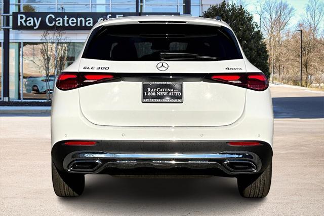 new 2025 Mercedes-Benz GLC 300 car, priced at $54,285