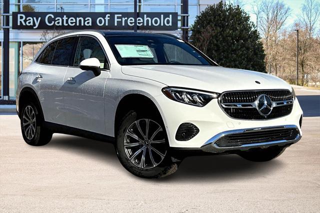 new 2025 Mercedes-Benz GLC 300 car, priced at $54,285