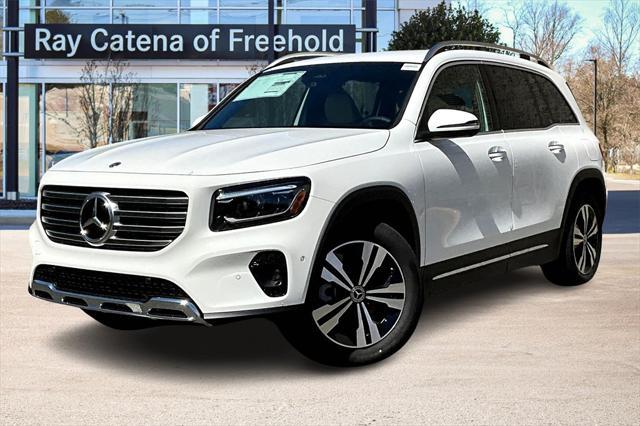 new 2025 Mercedes-Benz GLB 250 car, priced at $49,595