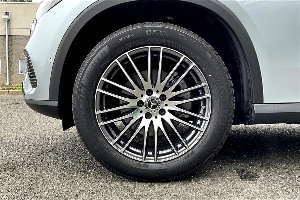 used 2025 Mercedes-Benz GLC 300 car, priced at $55,999
