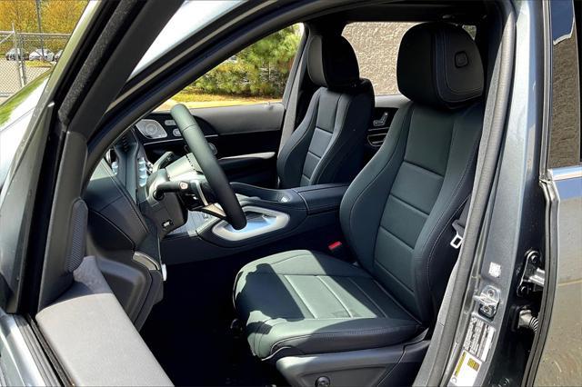 new 2025 Mercedes-Benz GLS 450 car, priced at $94,185
