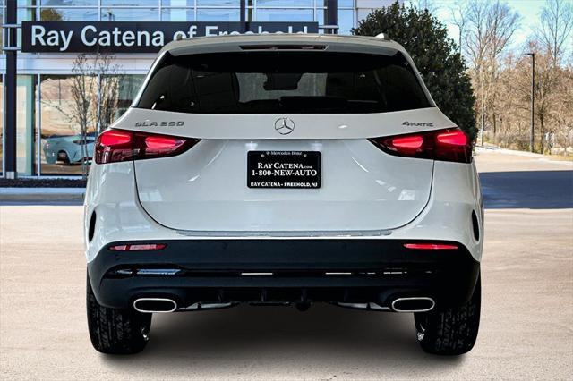 new 2025 Mercedes-Benz GLA 250 car, priced at $53,295