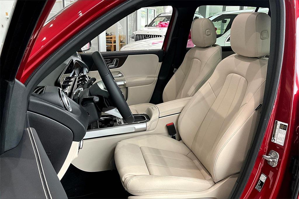 new 2026 Mercedes-Benz GLB 250 car, priced at $54,970