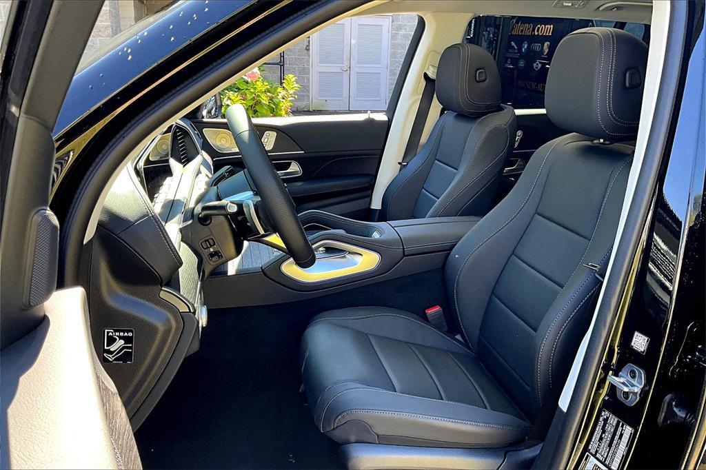 new 2026 Mercedes-Benz GLS 450 car, priced at $98,450