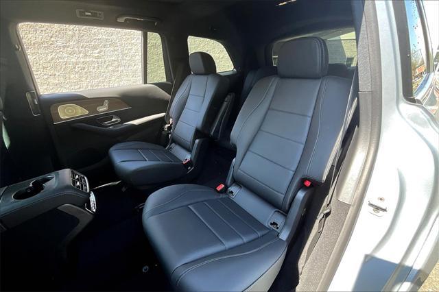 new 2025 Mercedes-Benz GLS 450 car, priced at $95,365