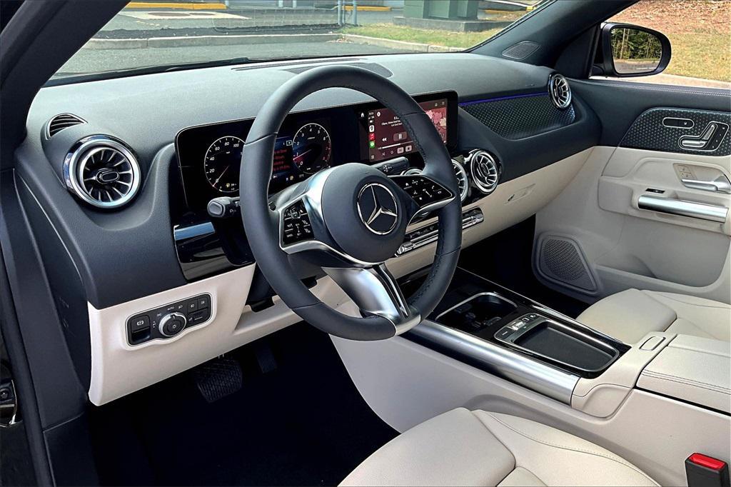 new 2026 Mercedes-Benz GLA 250 car, priced at $47,785