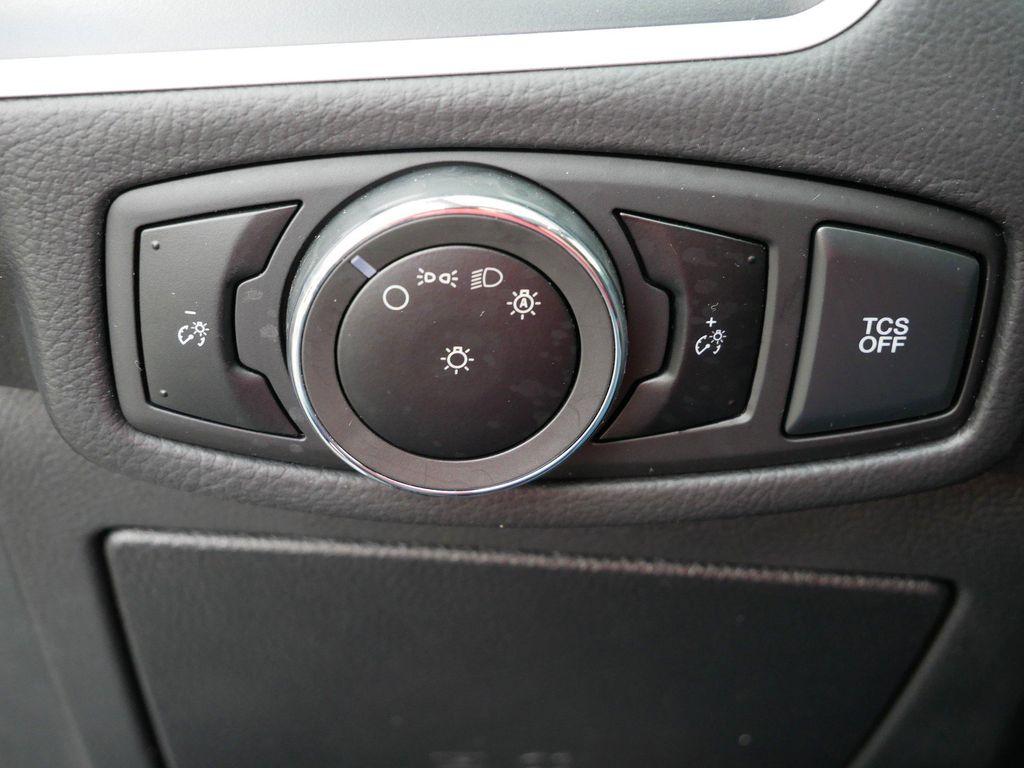 used 2024 Ford Edge car, priced at $22,987